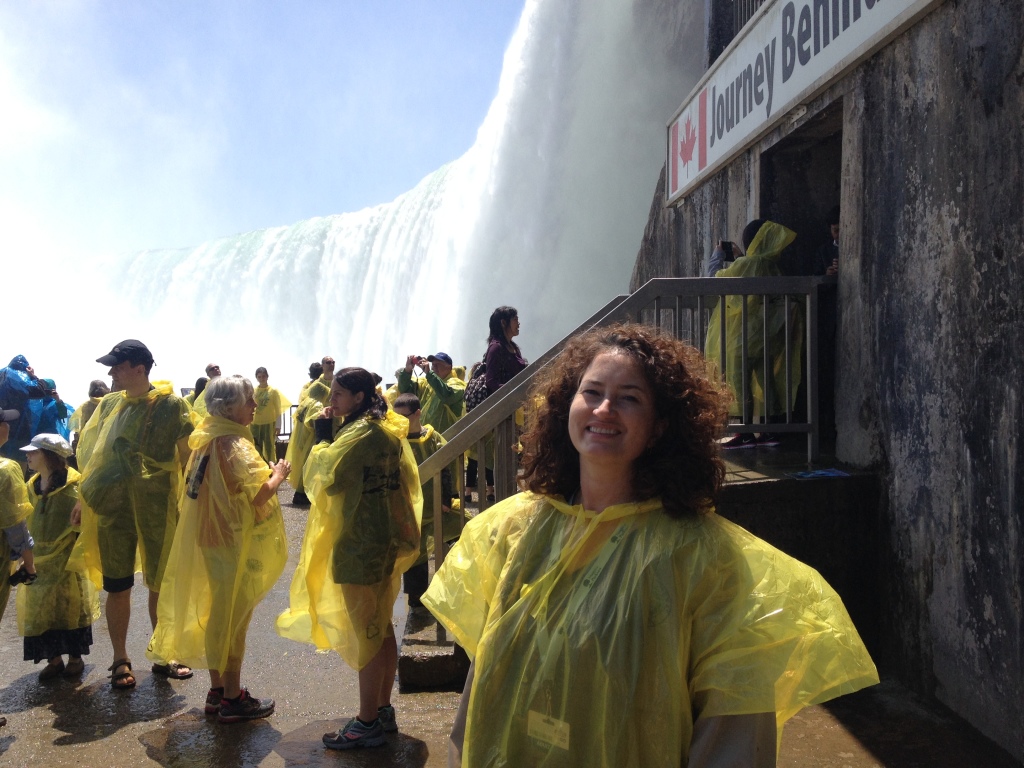 2014/05(May)/Niagara-Falls/1024x768_2014-05-24-Niagra-Falls-103-Suzi.JPG