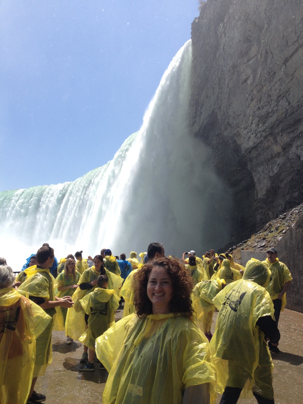 2014/05(May)/Niagara-Falls/1024x768_2014-05-24-Niagra-Falls-109-Suzi.JPG