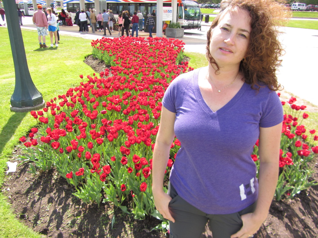 2014/05(May)/Niagara-Falls/1024x768_2014-05-24-Niagra-Falls-117-Suzi.JPG