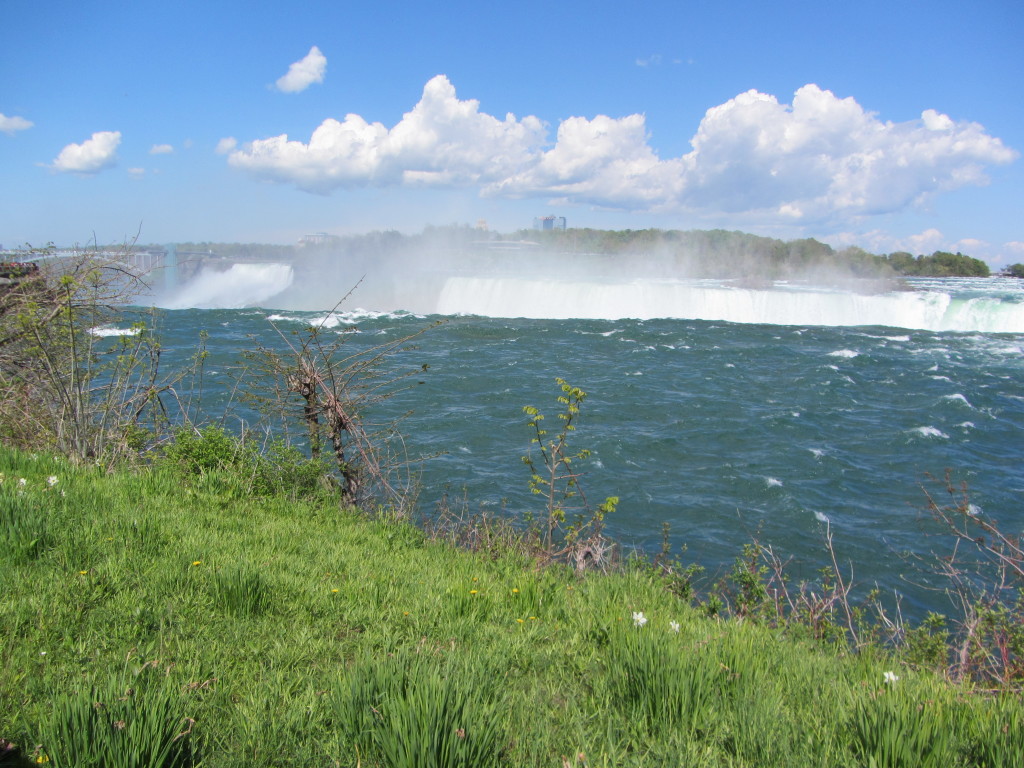 2014/05(May)/Niagara-Falls/1024x768_2014-05-24-Niagra-Falls-120.JPG