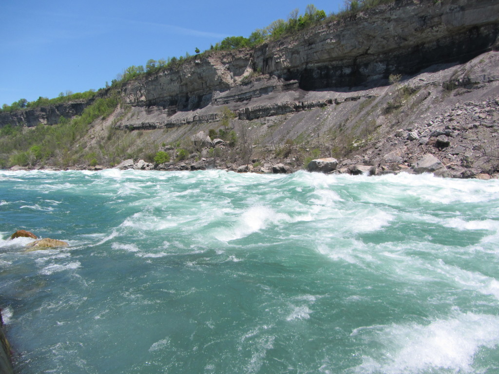 2014/05(May)/Niagara-Falls/1024x768_2014-05-25-Niagra-Falls-09.JPG