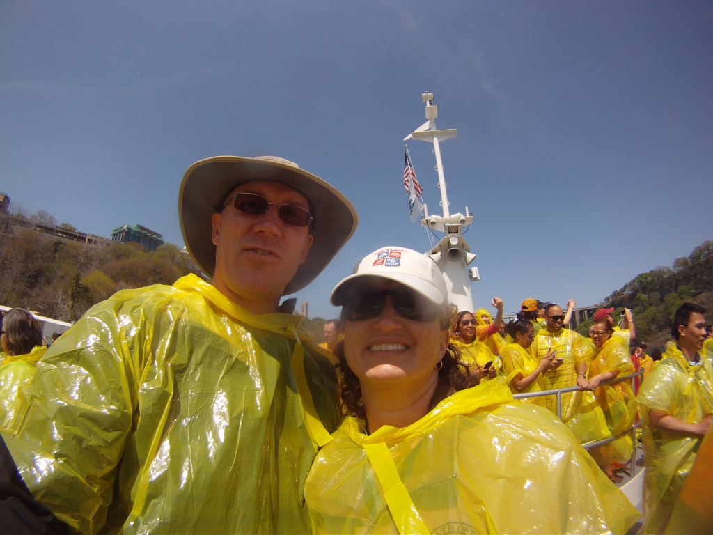 2014/05(May)/Niagara-Falls/1024x768_2014-05-25-Niagra-Falls-38-Suzi-Travis-GOOD.JPG