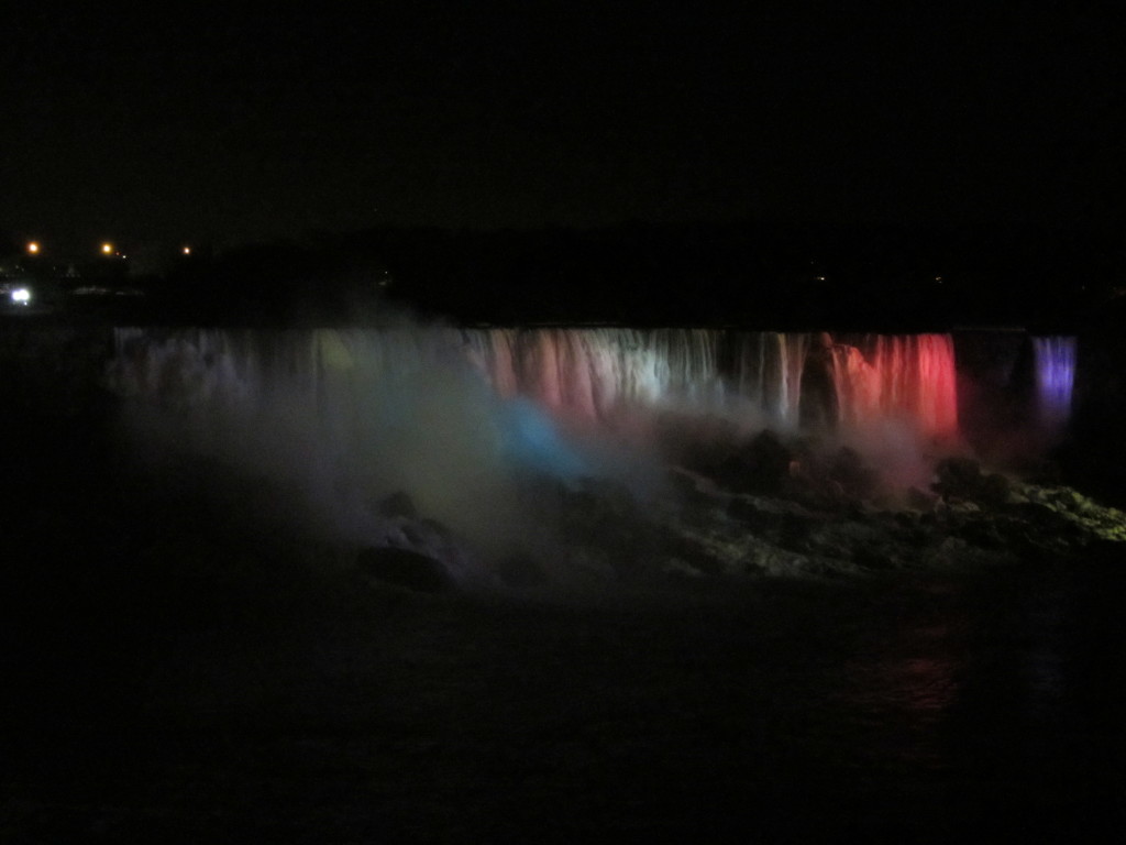 2014/05(May)/Niagara-Falls/1024x768_2014-05-25-Niagra-Falls-57.JPG