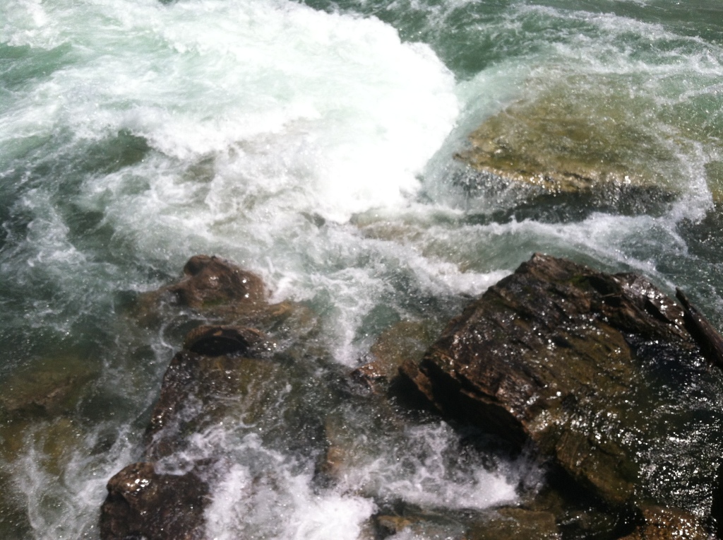 2014/05(May)/Niagara-Falls/1024x768_2014-05-27-Niagra-Falls-11.JPG