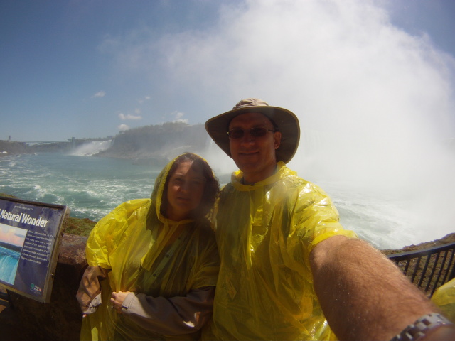 2014-05-24-Niagra-Falls-050-Travis-Suzi.JPG