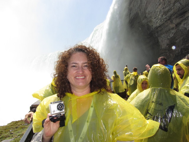 2014-05-24-Niagra-Falls-058-Suzi-GOOD.JPG