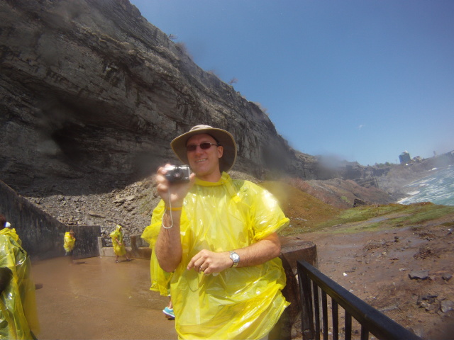 2014/05(May)/Niagara-Falls/640x480_2014-05-24-Niagra-Falls-059-Travis.JPG