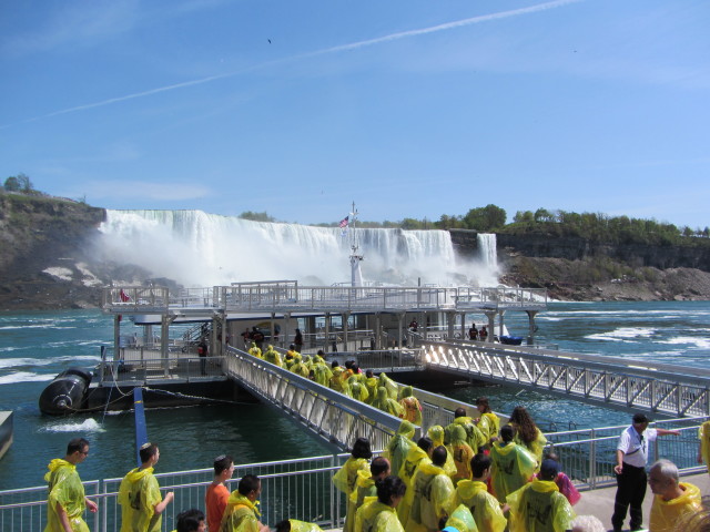 2014/05(May)/Niagara-Falls/640x480_2014-05-25-Niagra-Falls-29.JPG