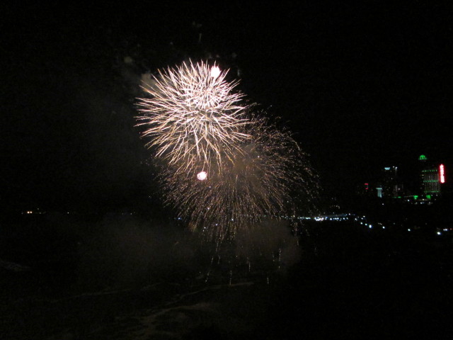 2014/05(May)/Niagara-Falls/640x480_2014-05-25-Niagra-Falls-59.JPG