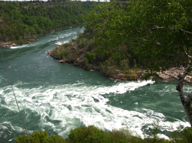2014/05(May)/Niagara-Falls/640x480_2014-05-28-Niagra-Falls-02.JPG