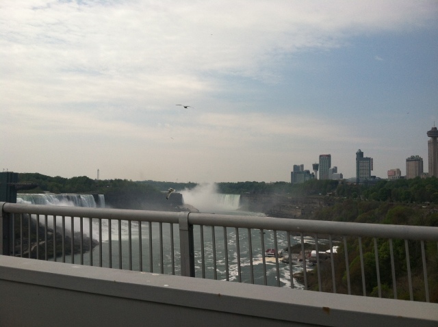 2014/05(May)/Niagara-Falls/640x480_2014-05-29-Niagra-Falls-02.JPG