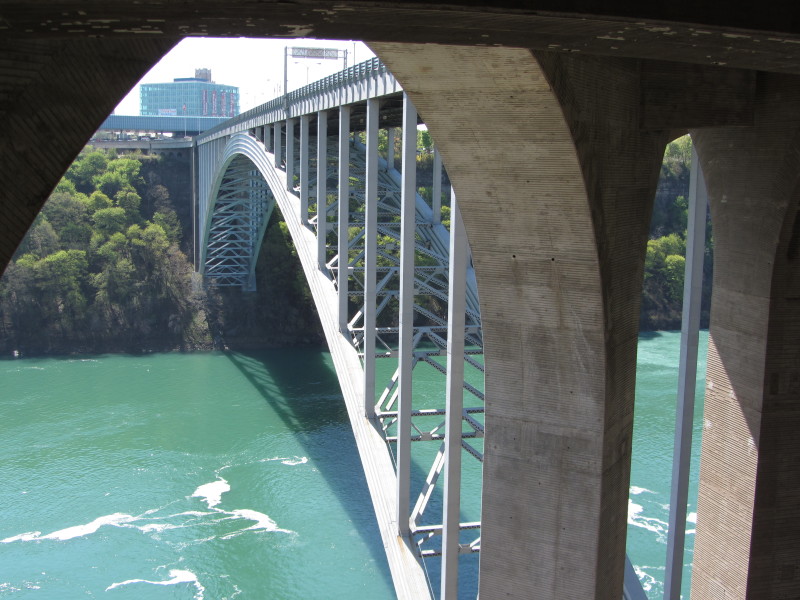 2014/05(May)/Niagara-Falls/800x600_2014-05-24-Niagra-Falls-003.JPG