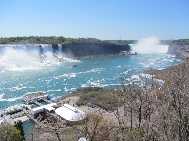 2014/05(May)/Niagara-Falls/800x600_2014-05-24-Niagra-Falls-016.JPG