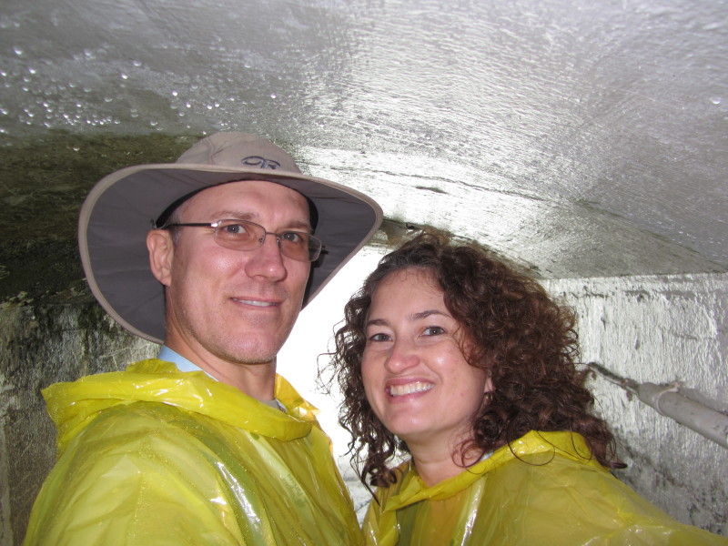 2014/05(May)/Niagara-Falls/800x600_2014-05-24-Niagra-Falls-096-Travis-Suzi-GOOD.JPG