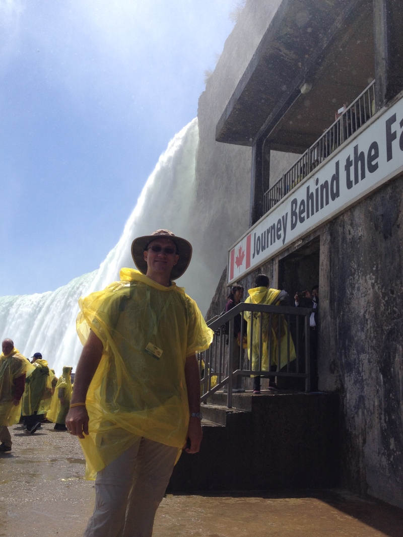 2014/05(May)/Niagara-Falls/800x600_2014-05-24-Niagra-Falls-106-Travis.JPG