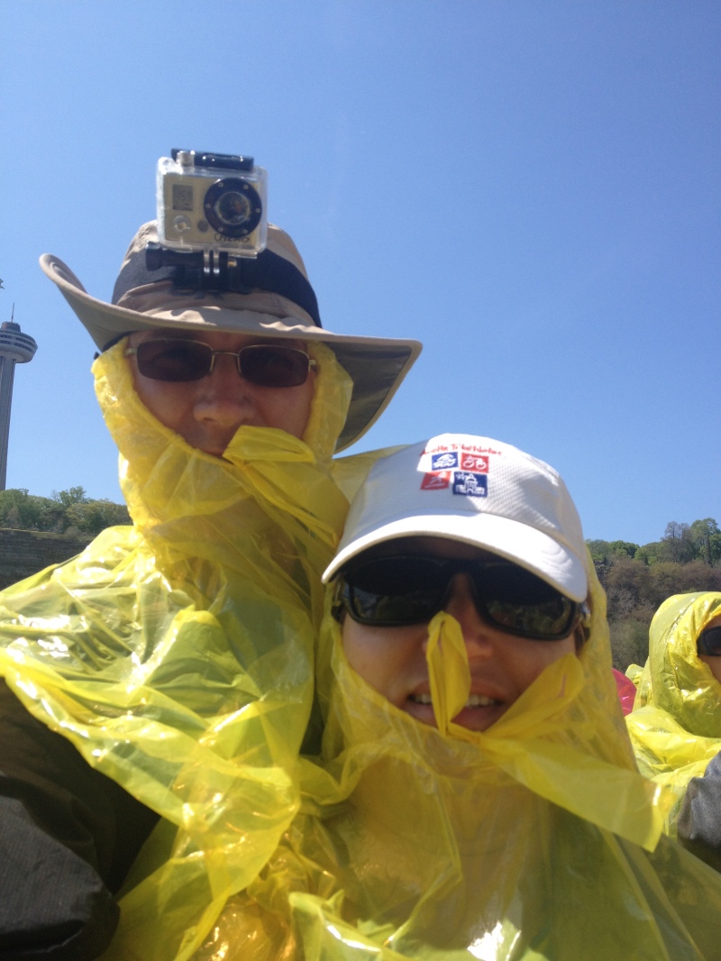 2014/05(May)/Niagara-Falls/800x600_2014-05-25-Niagra-Falls-51-Travis-Suzi.JPG