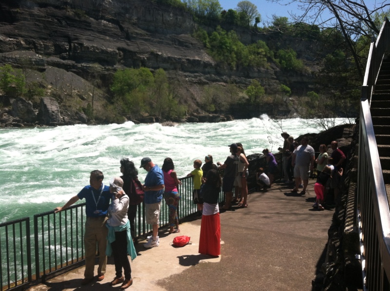 2014/05(May)/Niagara-Falls/800x600_2014-05-27-Niagra-Falls-27.JPG
