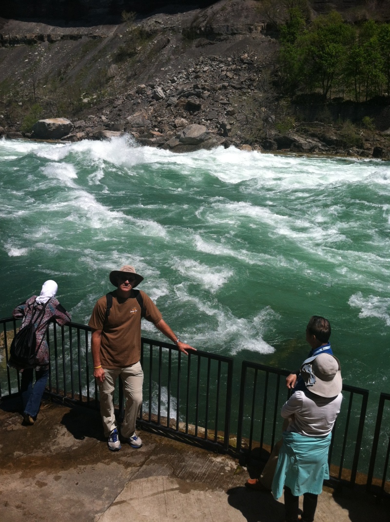 2014/05(May)/Niagara-Falls/800x600_2014-05-27-Niagra-Falls-29-Travis.JPG