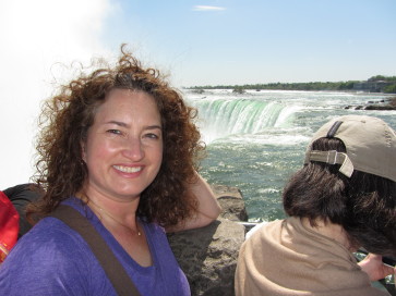2014-05-24-Niagra-Falls-025-Suzi.JPG
