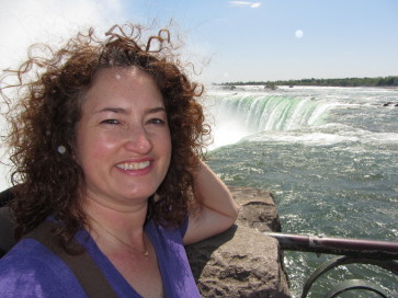 2014-05-24-Niagra-Falls-027-Suzi.JPG
