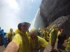 2014-05-24-Niagra-Falls-044-Travis-Suzi.JPG