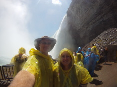 2014-05-24-Niagra-Falls-045-Travis-Suzi.JPG