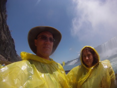 2014-05-24-Niagra-Falls-046-Travis-Suzi.JPG