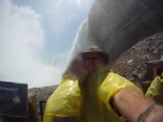 2014-05-24-Niagra-Falls-065-Travis-Suzi.JPG