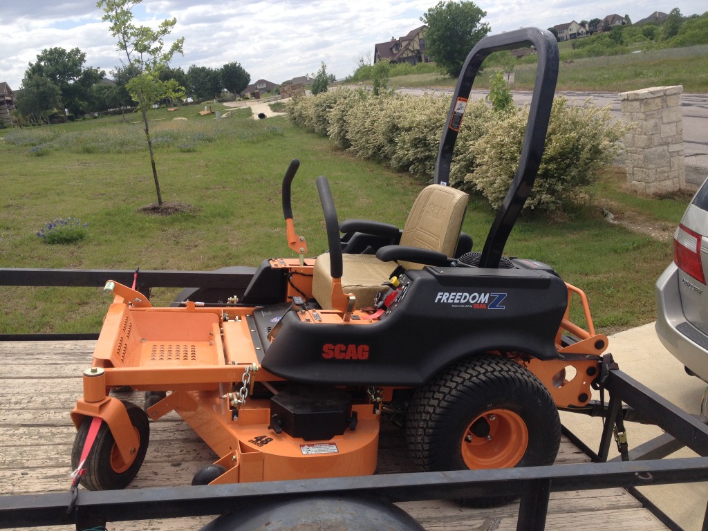 2014/05(May)/SCAG-mower/1024x768_2014-05-02-SCAG-mower-2.JPG