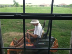 2014-05-02-SCAG-mower-3-Travis.JPG