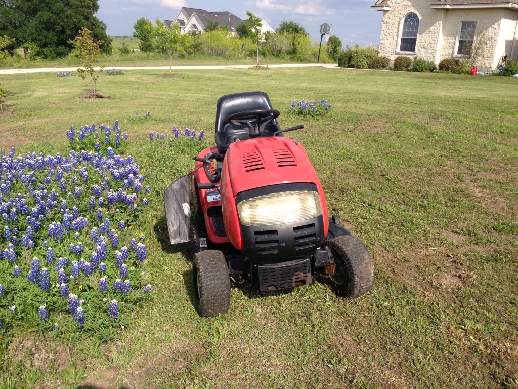 2014/05(May)/Sold-Items/1024x768_2014-04-18-Troy-Bilt-mower-03.JPG