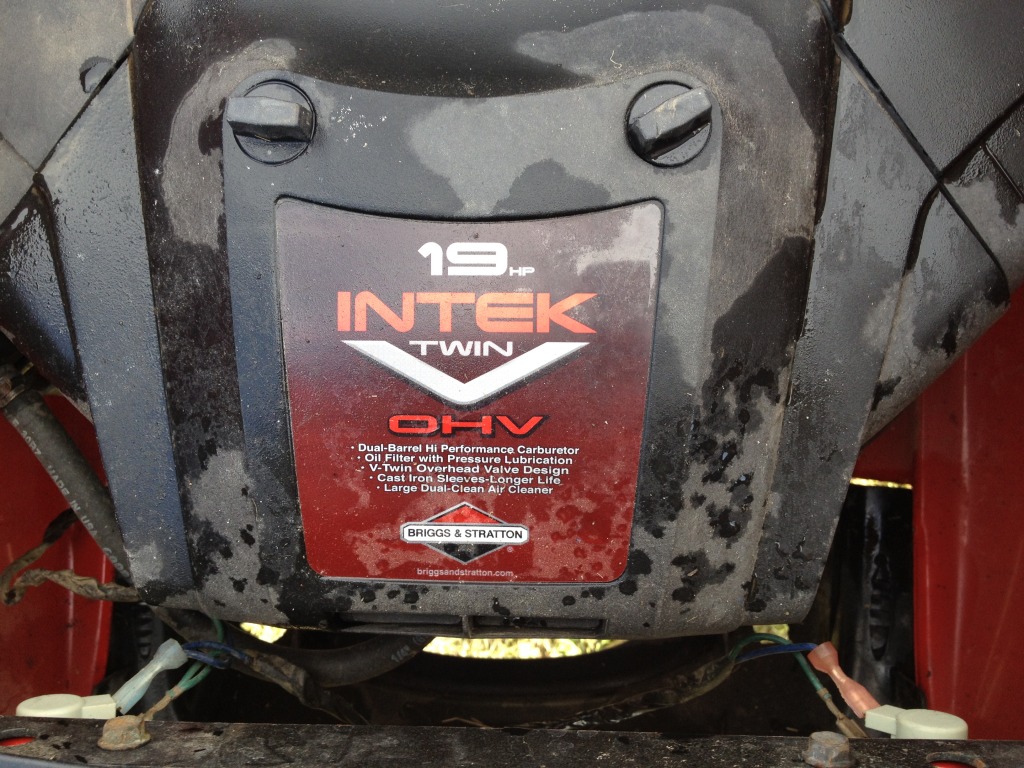 2014/05(May)/Sold-Items/1024x768_2014-04-18-Troy-Bilt-mower-06.JPG