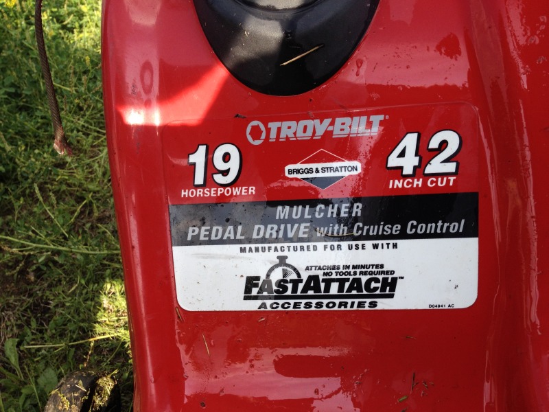 2014/05(May)/Sold-Items/800x600_2014-04-18-Troy-Bilt-mower-07.JPG