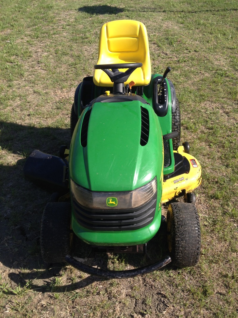 2014/05(May)/Sold-Items/800x600_2014-05-03-JohnDeere-L130-Mower-03.JPG
