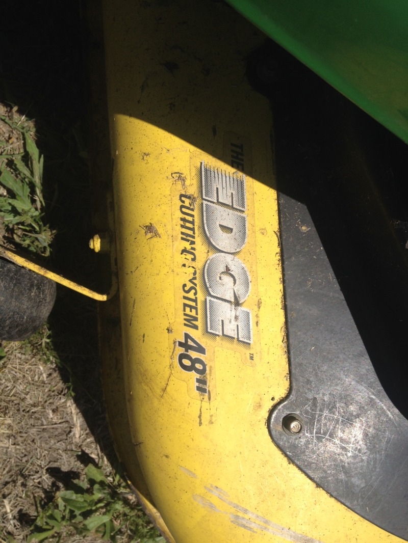 2014/05(May)/Sold-Items/800x600_2014-05-04-JohnDeere-L130-Mower-05.JPG