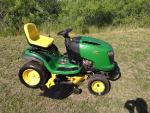 2014-05-03-JohnDeere-L130-Mower-04.JPG