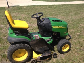 2014-05-04-JohnDeere-L130-Mower-03.JPG