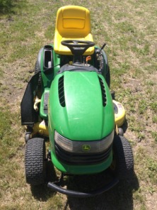 2014-05-04-JohnDeere-L130-Mower-04.JPG