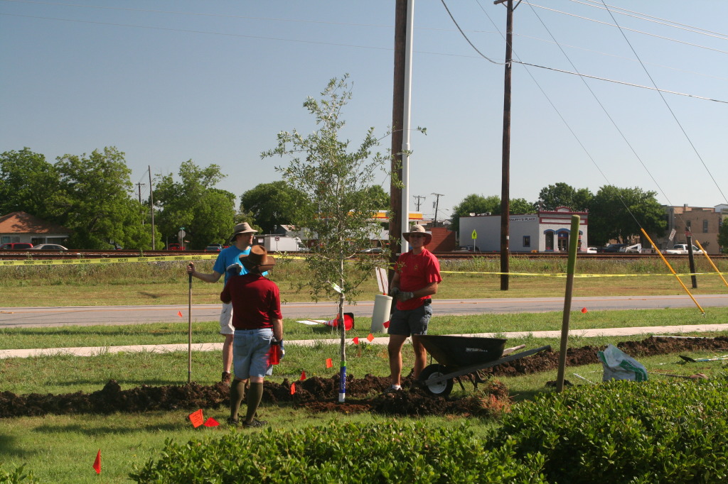 2014/05(May)/Troop214-Chance-Eagle-Project/1024x768_2014-05-10-Chance-Eagle-Project-102-Matt-Sean-Travis.JPG