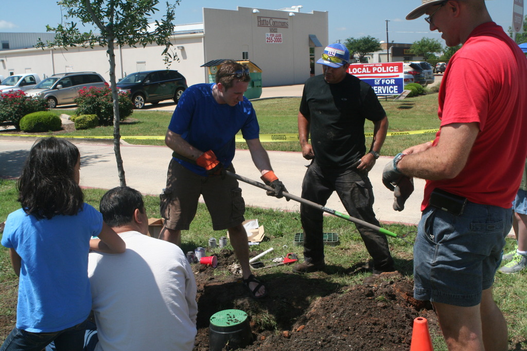 2014/05(May)/Troop214-Chance-Eagle-Project/1024x768_2014-05-10-Chance-Eagle-Project-112-Josh-Tony-Travis.JPG