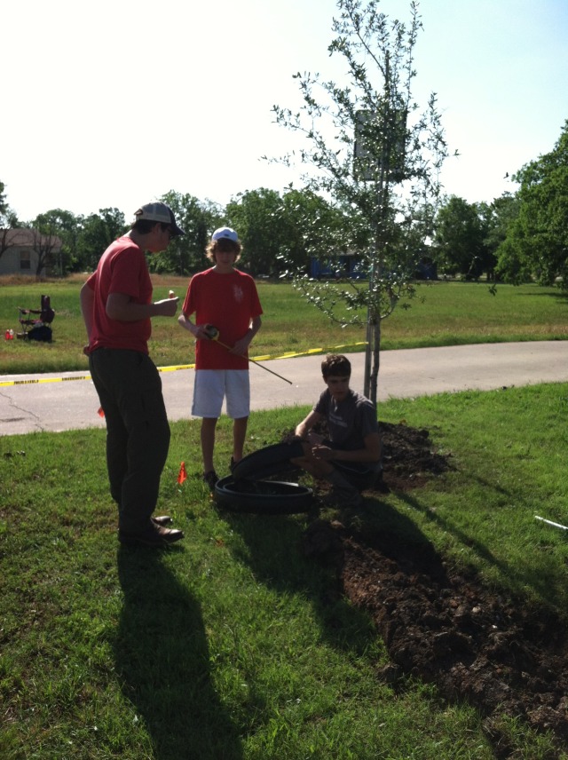 2014/05(May)/Troop214-Chance-Eagle-Project/640x480_2014-05-10-Chance-Eagle-Project-077-2-Nathan-Cade.JPG