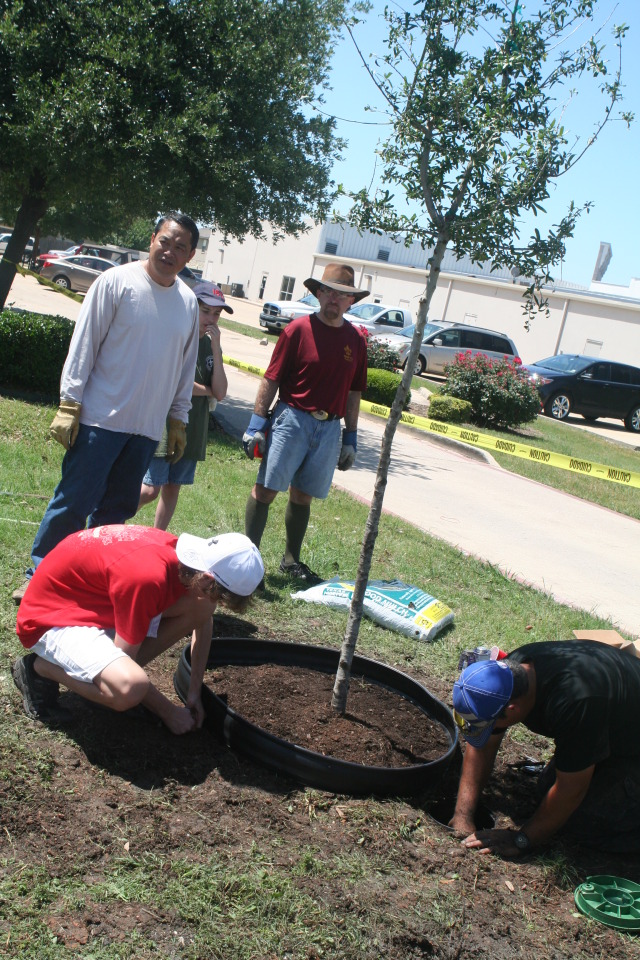 2014/05(May)/Troop214-Chance-Eagle-Project/640x480_2014-05-10-Chance-Eagle-Project-113-Harrison-Sean-Tony.JPG