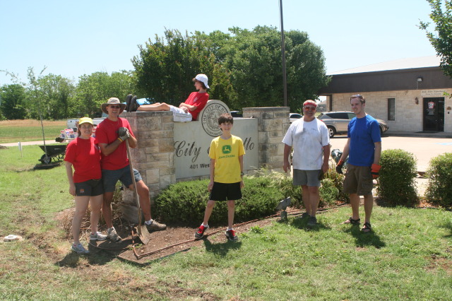 2014-05-10-Chance-Eagle-Project-167-Suzi-Travis-Dax-Jim-Josh.JPG