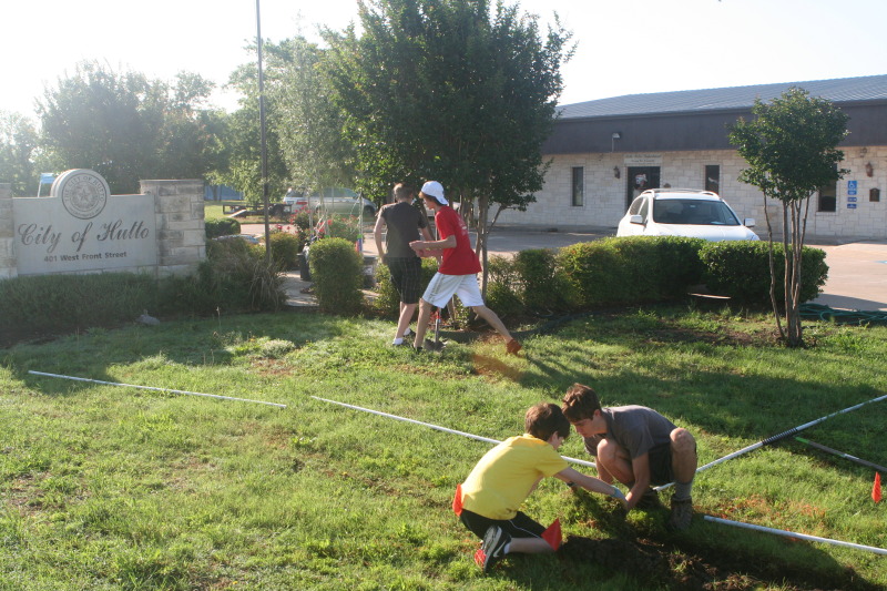 2014/05(May)/Troop214-Chance-Eagle-Project/800x600_2014-05-10-Chance-Eagle-Project-037-Dax-Cade.JPG
