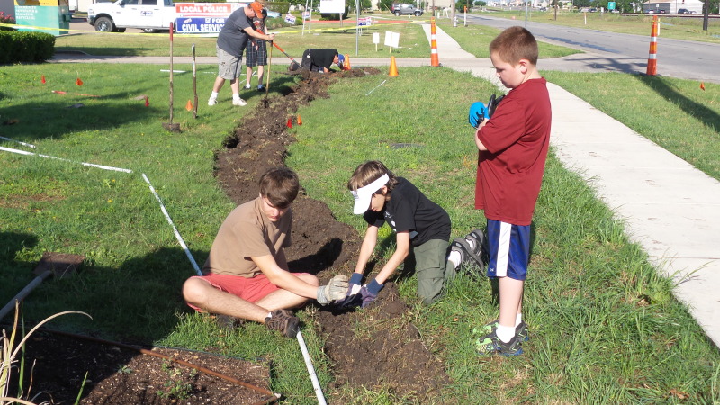 2014/05(May)/Troop214-Chance-Eagle-Project/800x600_2014-05-10-Chance-Eagle-Project-107-Kylan-Jack-Zach.jpg