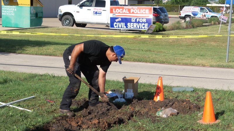 2014/05(May)/Troop214-Chance-Eagle-Project/800x600_2014-05-10-Chance-Eagle-Project-127-Tony.jpg