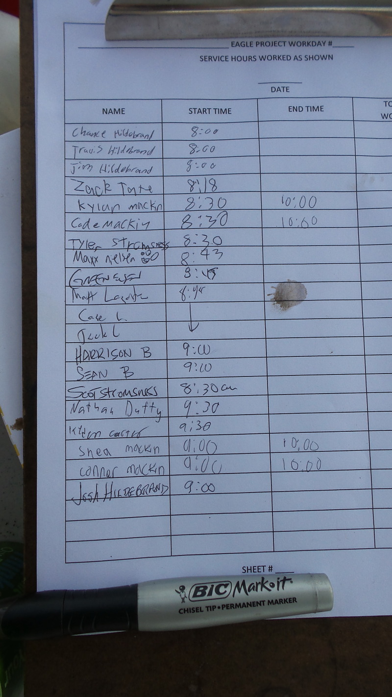 2014/05(May)/Troop214-Chance-Eagle-Project/800x600_2014-05-10-Chance-Eagle-Project-186-hours.jpg