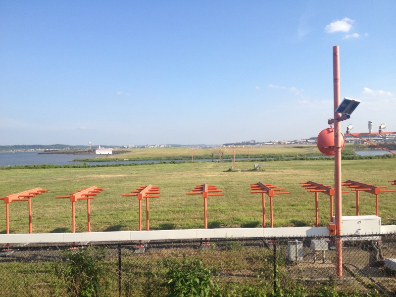 2014/06(June)/DC/800x600_2014-06-26-Washington-DC-Travis-1-airport.JPG