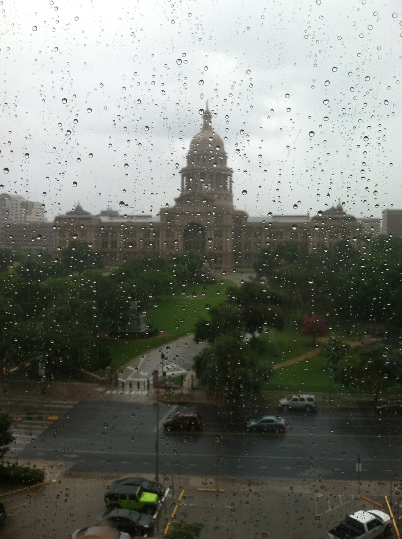 2014/06(June)/Misc/800x600_2014-06-23-Austin-Capital.JPG