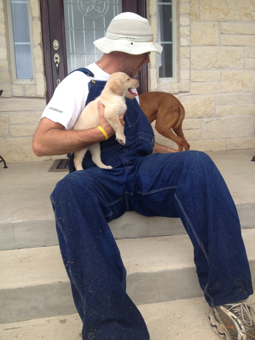 2014/07(July)/Bevo/1024x768_2014-06-21-01-Bevo_9-DeeOhhGee-Travis.JPG